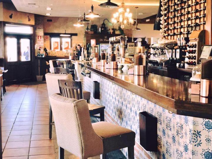 Hotel Casa Lola Rueda Zewnętrze zdjęcie